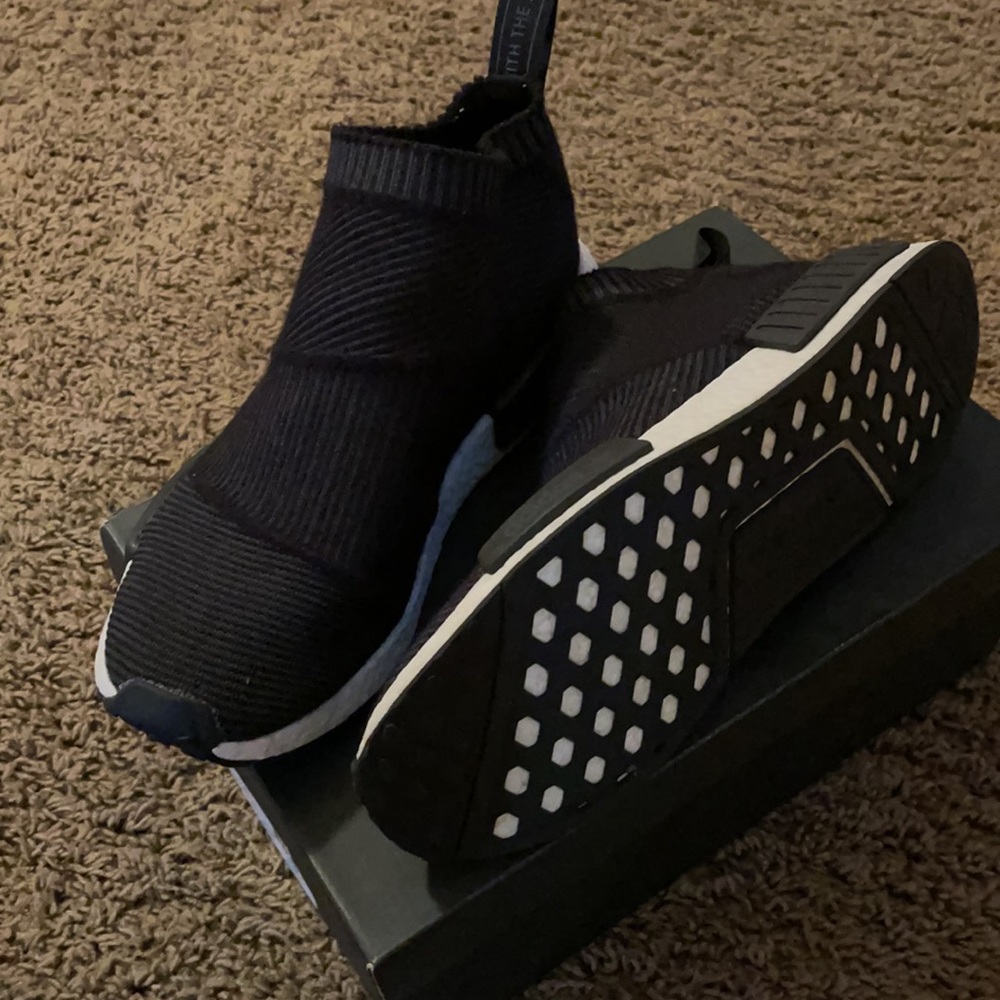 Adidas NMD - Picture 2 of 2